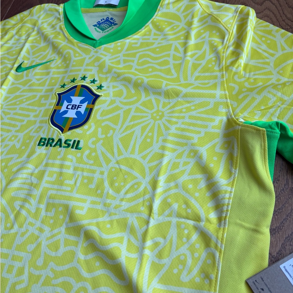 NIKE BRAZIL 2024 HOME JERSEY Sz L Bnwt soccer